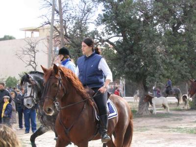 EMBAJADOR Y REBECA SAN ANTON